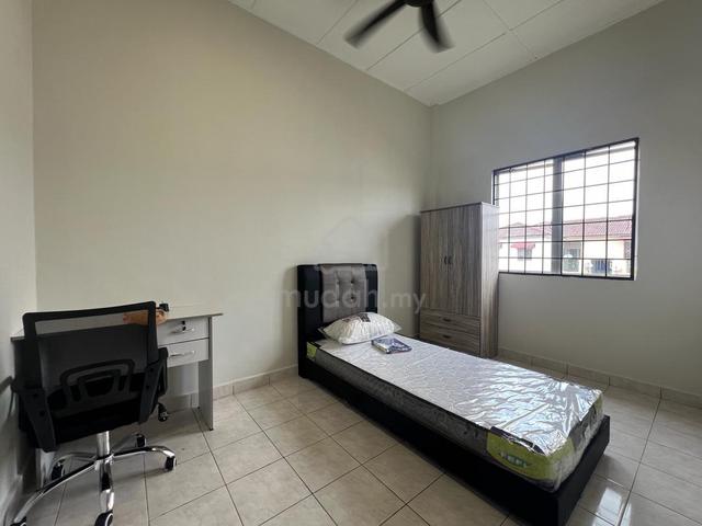 5 Mins Walking Distance to LRT @ Lotus Apartment, Puchong Prima 1