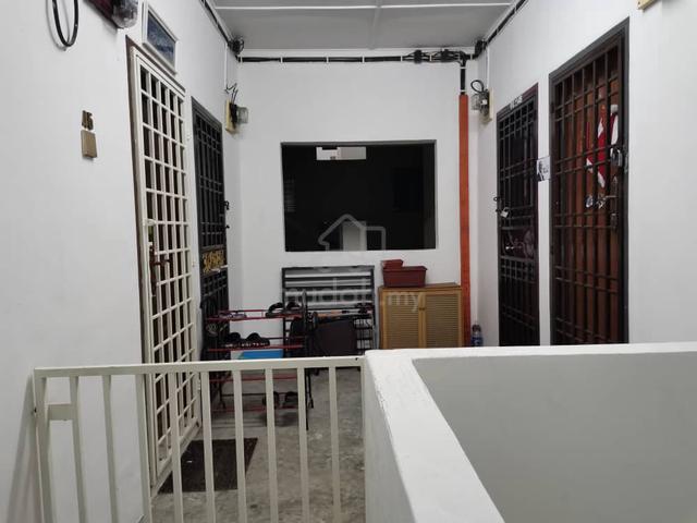 Taman Flora Heights 1