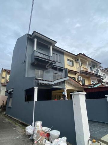 Townhouse For Sale Taman Bukit Cheng, Melaka 1