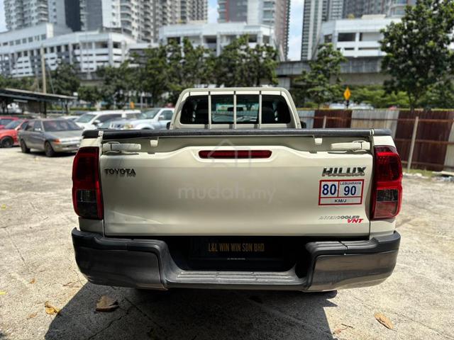 Toyota HILUX 2.4 SINGLE CAB (M) - 5