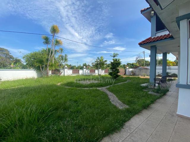 Double Storey Bungalow Corner Unit Freehold Extra Land 1