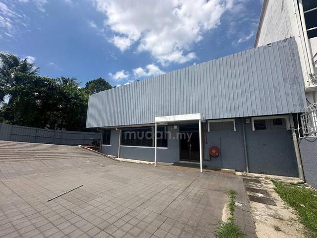 Semi-D Warehouse Factory bu 9500sf with Power 100amps Petaling Jaya 1