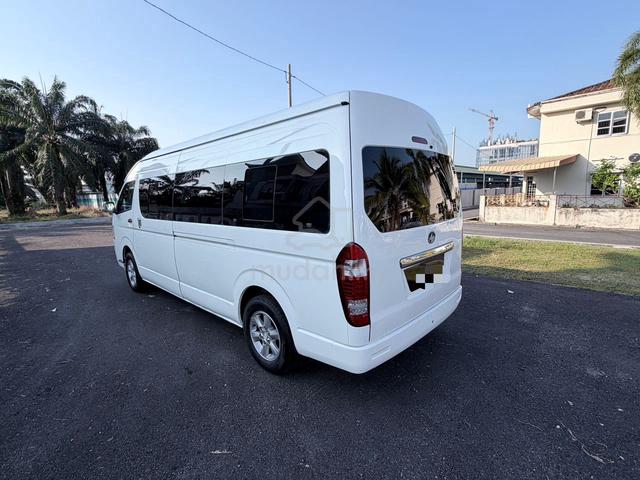 2016 Cam PLACER-X 3.0 A6 18 Seater Black Interior - 4