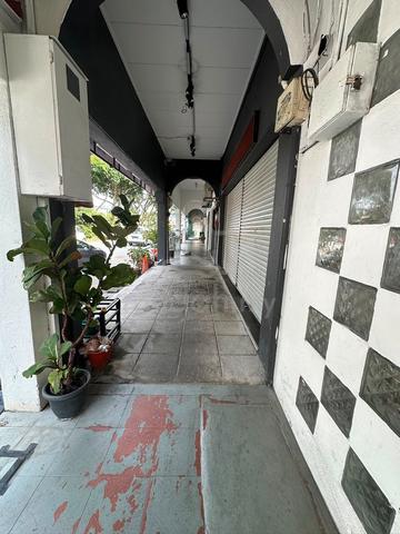 subang Usj14 busy area near Lrt wawasan 1 and half storey shop to let 1