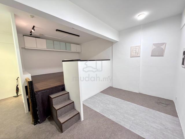 Office Queens Avenue Near Sunway Velocity And MRT LRT Maluri 1