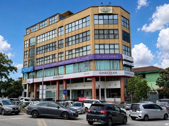 Taipan Business Centre Subang jaya.  Strategic Location, Nice Unit 1