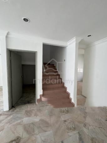 2-Storey END LOT Terrace Taman Bunga Raya, Klang, Jalan Raja Nong 5