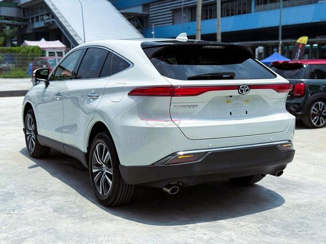 Toyota HARRIER 2.0 G BSM DIM 43K KM 4.5B 2022 - 4