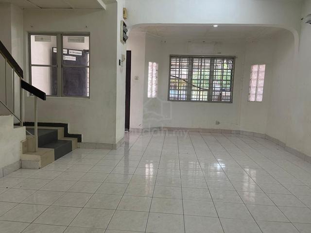 Taman Puchong Utama, PU8, Landed House 1