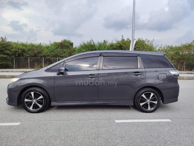 2012 Toyota WISH 1.8 G ZGE20G FACELIFT (A) - 5