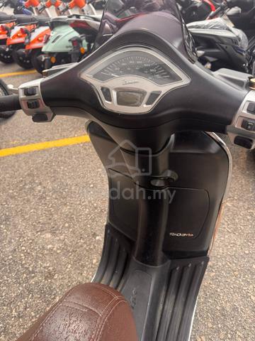 vespa primavera 150 7496 - photo 6 of 7
