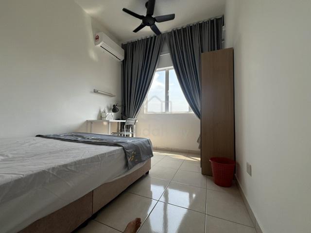 (male) 15 mins to MenaraMaybank118 & 5 mins walk to LRT station 1