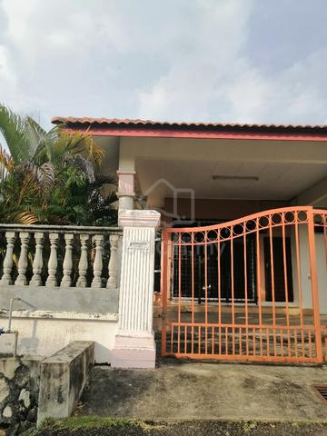 semi rumah setingkat  1