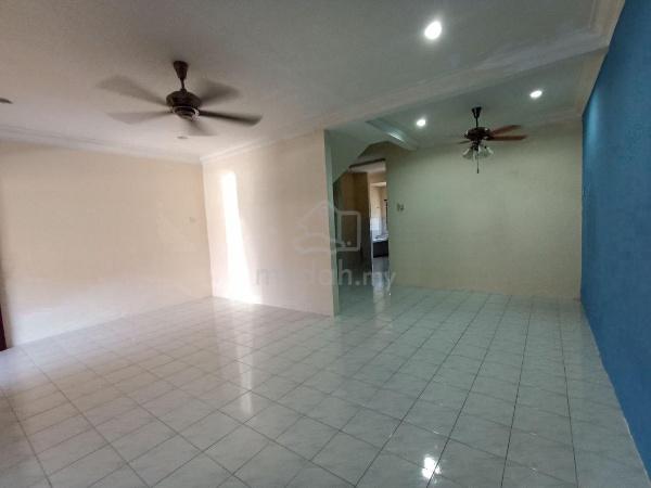 IPOH Meru Double Storey House For Rent 3