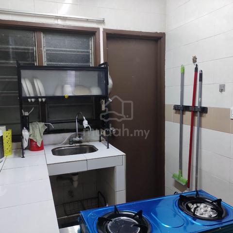 Bilik sewa di Flora damansara apartment 5