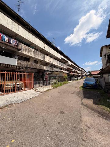 Flat Taman Ungku Tun Aminah 1