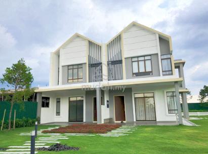 New Double Storey Superlink【22x75|2798sf】Freehold|Golf View Corner 1