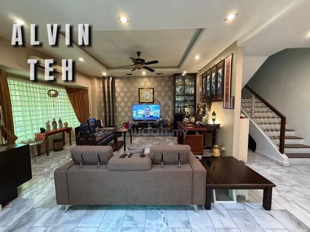 Renovated | Taman Seri Senangan | 2 Storey Semi Detached For Sale 1