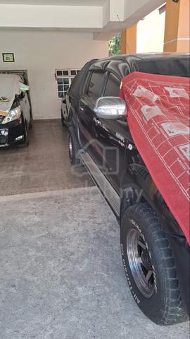 2010 Toyota HILUX 2.5 G - 2
