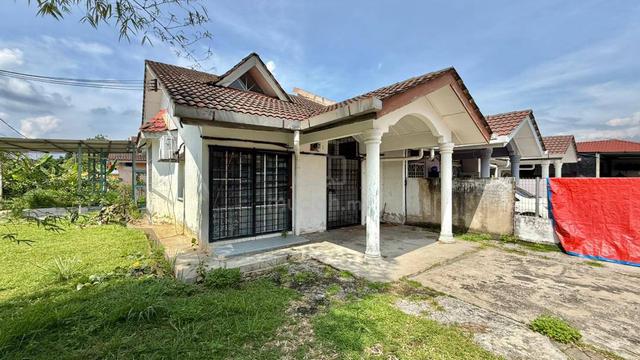 CORNER LOT 1-storey Terrace House Seksyen 5, Bangi 1