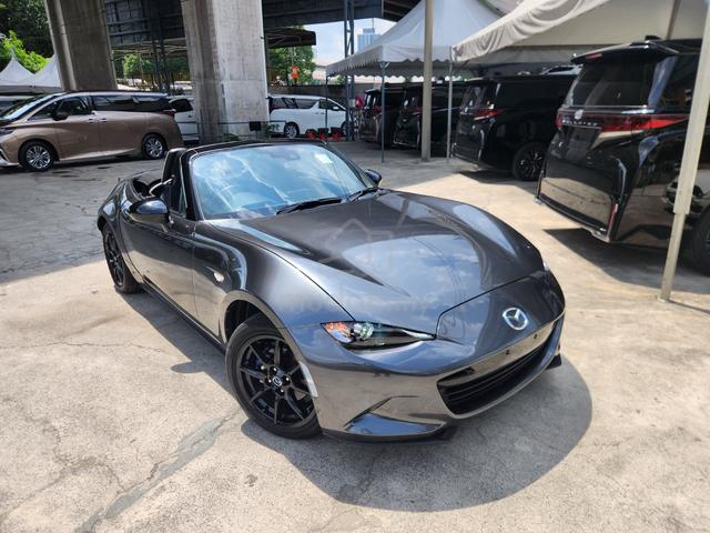 2021 Mazda MX-5 Roadster 6 Speed Manual BOSE MX 5 - 1