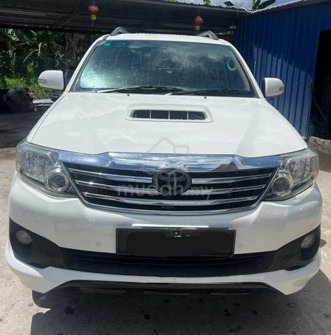 2013 Toyota FORTUNER 2.5 G TRD SPORTIVO VNT - 1