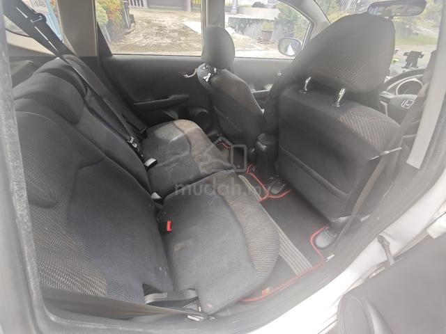 2014 Honda JAZZ 1.3 HYBRID FACELIFT (A) - 4