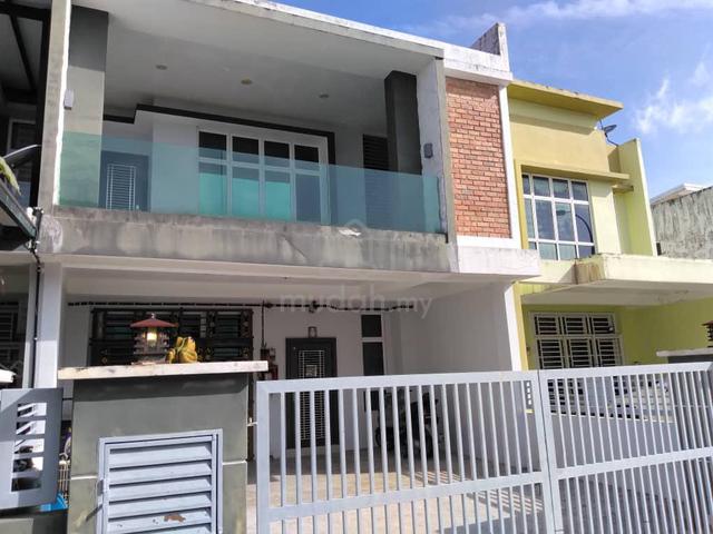 Taman Pulai Indah Double Storey Terrace House  For Rent 1