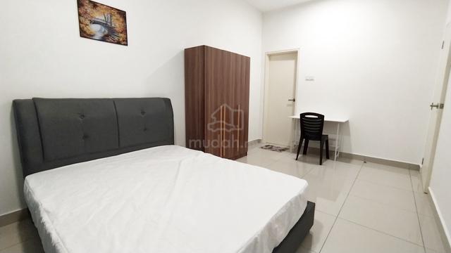 Bilik Wanita untuk Disewa, Galleria 2, Tmn Equine, Seri Kembangan 1