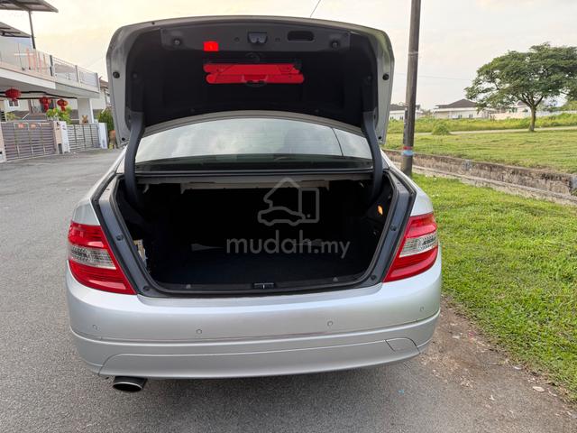1995 Mercedes Benz 200 2.0 (M) - 4