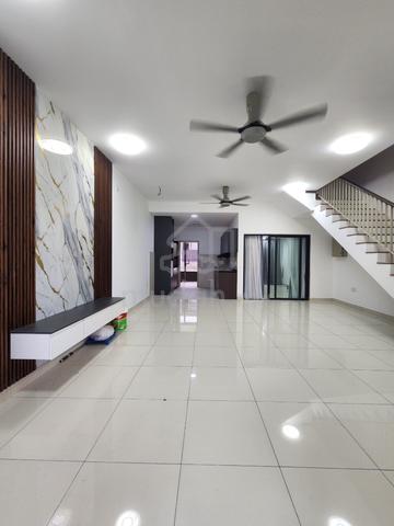 Newly Renovated 2 Storey House in Elmina Valley 3 For Sale. 1