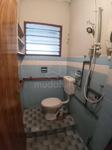 Bercham house for rent 1