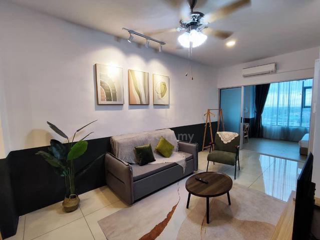 Manhattan Suites @ ITCC 1