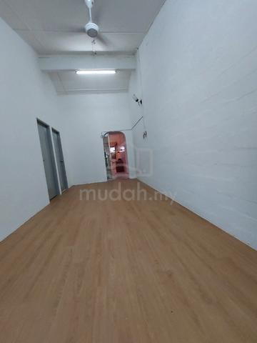 Rumah Taman Tas Untuk Disewa 2
