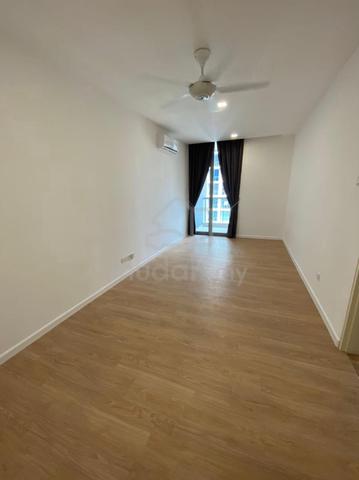 LakeFront Residence 1