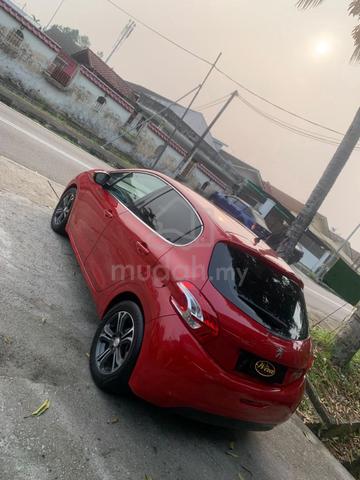 2014 Peugeot 208 1.6 VTI ALLURE (A) - 2