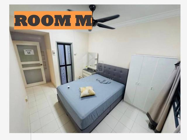 Skudai Apartment VILLA KRYSTAL Master Bedroom FOR RENT 1