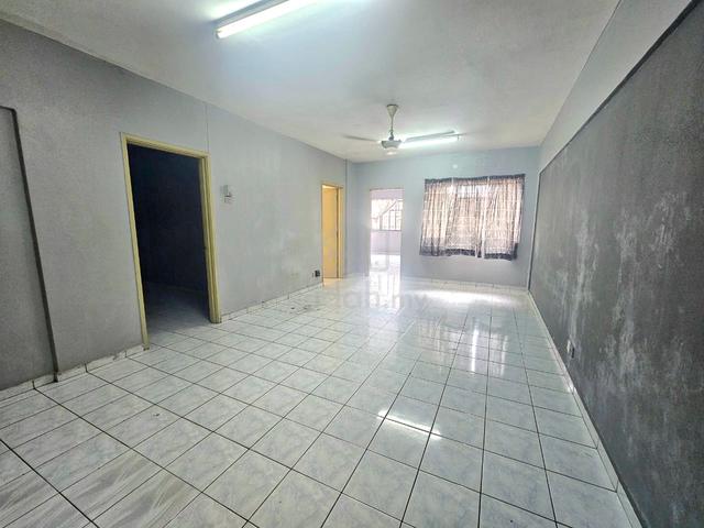 Pangsapuri Subang Suria 1