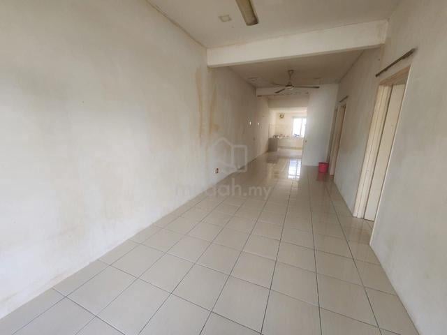 FACING OPEN BOOKING 1K Single Storey Terrace Saujna Putra Jenjarom 1