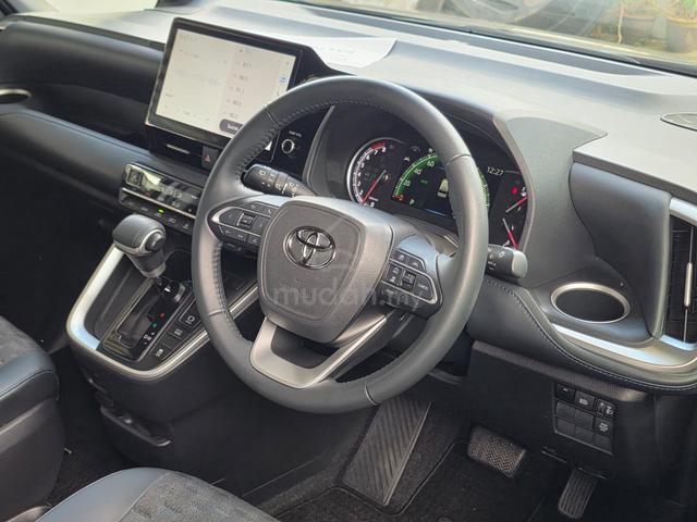 2022 Toyota VOXY 2.0 S-Z (A) FULL LOAN - 4