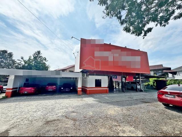 LOT Tepi Jalan Utamaa 1