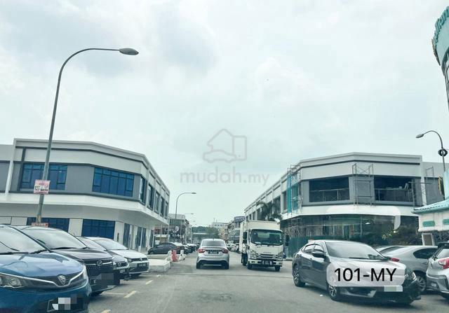 Hot Area🔥Triple Storey Shoplot @ Bukit Tinggi 1 Klang For Sale 5