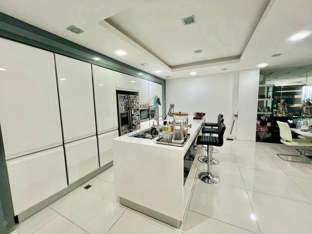 Jesselton Condominium 1