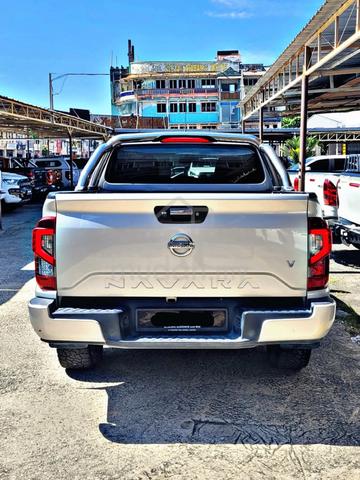 2021 Nissan NAVARA V 2.5L (A) FACELIFT FULL LOAN - 4