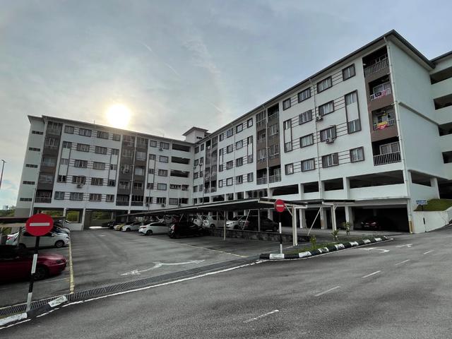 Suria Tropika Apartment 1