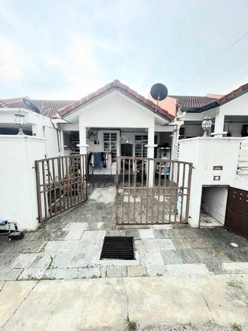 Single Storey Terrace Taman Dato Demang Seri Kembangan For Sale 1