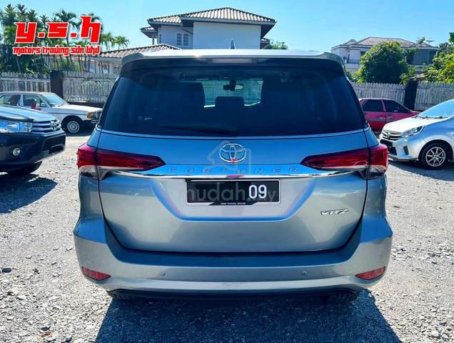 Toyota FORTUNER 2.4 VRZ 4x4 (A) 2018 - 5