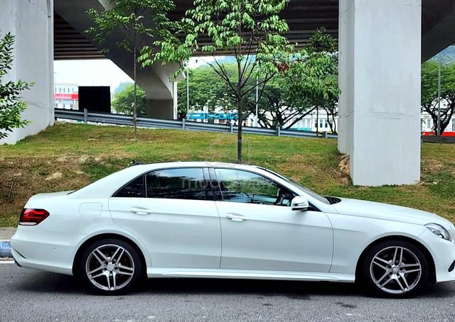 Mercedes Benz E250 2.0 AMG FULOAN 3 YEAR WARRANTY - 3