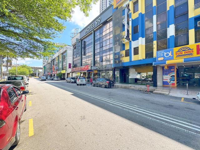 GROUND FLOOR Shop Office Seri Kembangan FACING HIGHWAY 1