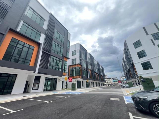 Pelangi Avenue @ Taman Pelangi 4 Storey Shop Lot Ground Floor For Rent 1